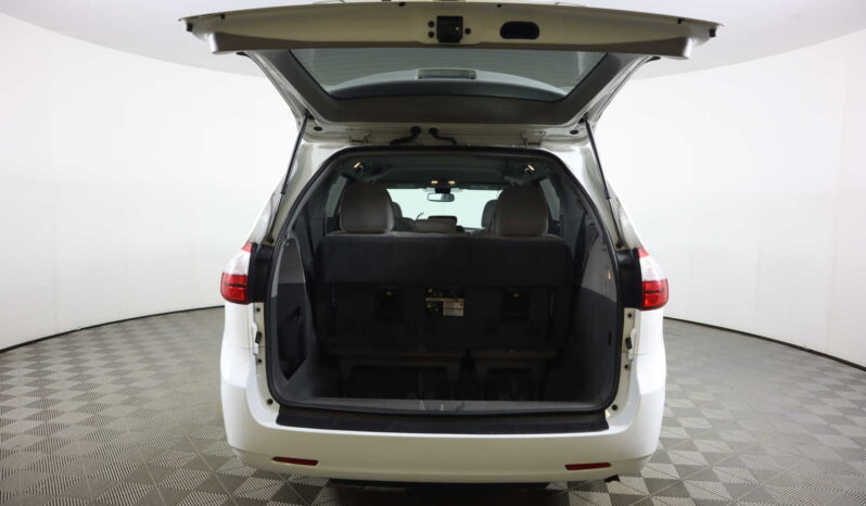 Used 2019 Toyota Sienna LE Mini-van, Passenger – 5TDKZ3DC9KS998542 full